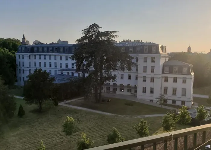 Bd Du Lycee-rue D'issy *